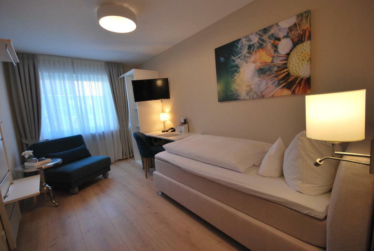 Hotel Colosseum Rheinböllen エクステリア 写真