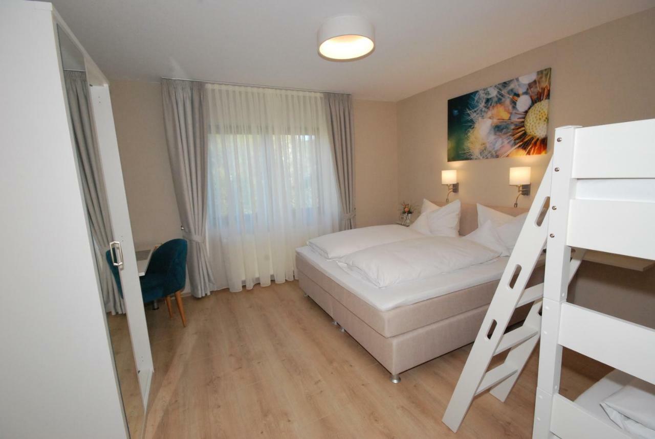 Hotel Colosseum Rheinböllen エクステリア 写真