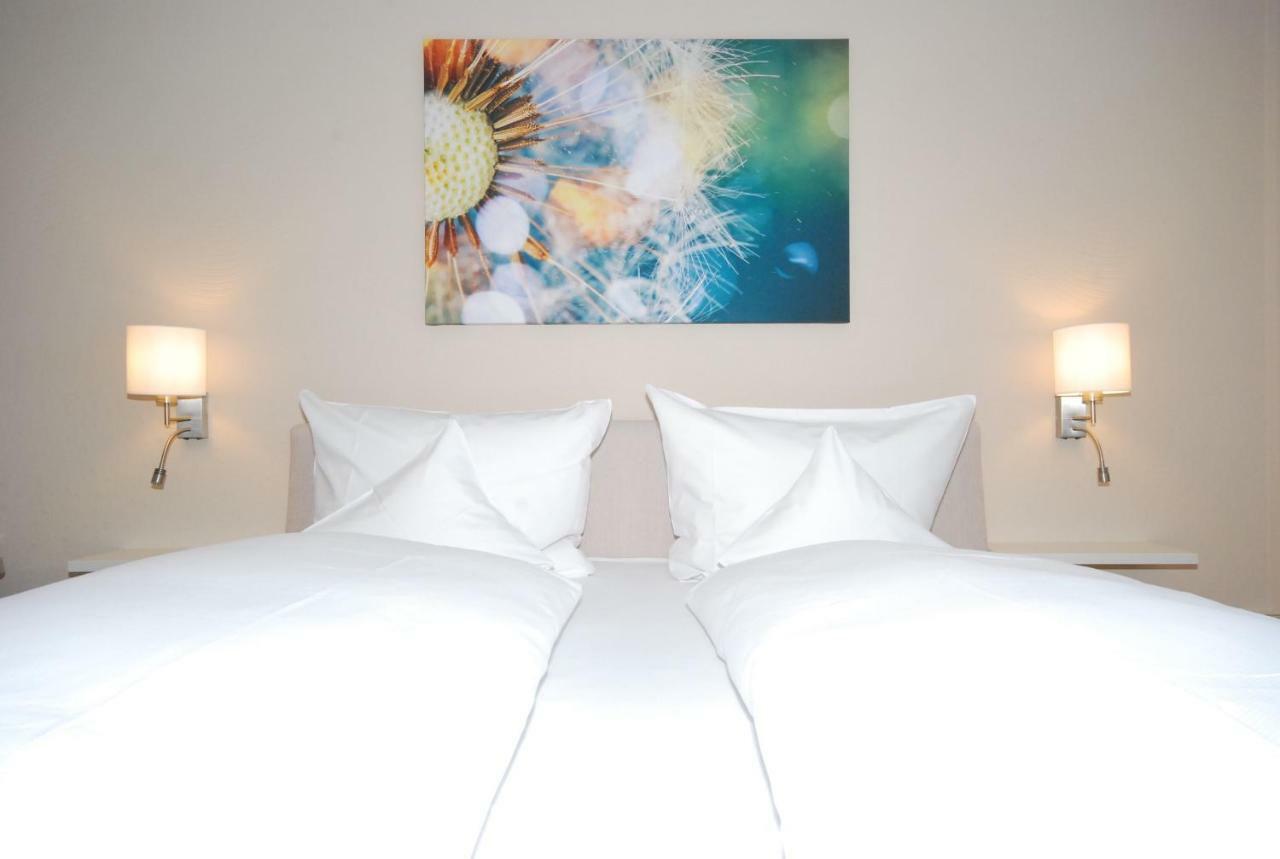 Hotel Colosseum Rheinböllen エクステリア 写真
